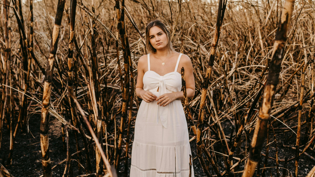 Sauvage Élégance : Un mariage libre, entre feu et lumière - Crédit photo : Jonathan Borba