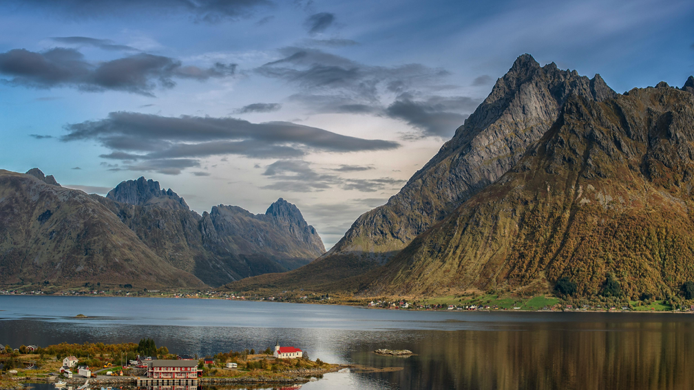 Un mariage au cœur des fjords : l’élégance nordique à l’honneur - Crédit photo : Tous droits réservés