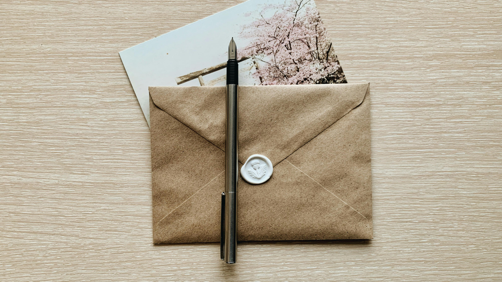 Combien donner d'argent en cadeau pour les futurs mariés ? - Magazine Un Jour Un Oui - Crédit photo : Tous droits réservés