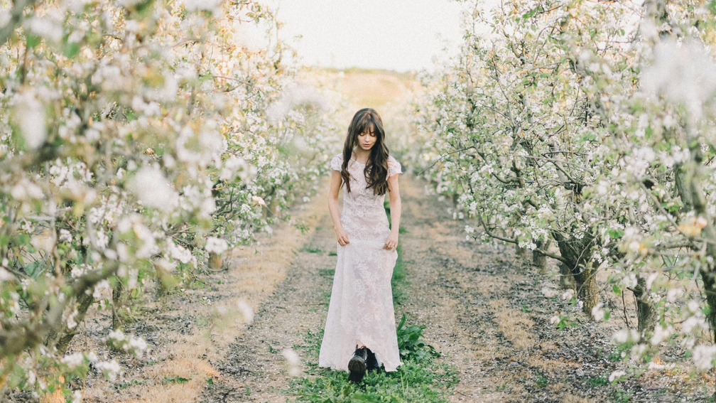 L’éveil du printemps : Une ode à la douceur et à la féminité - Crédit photo : Leeloo The First