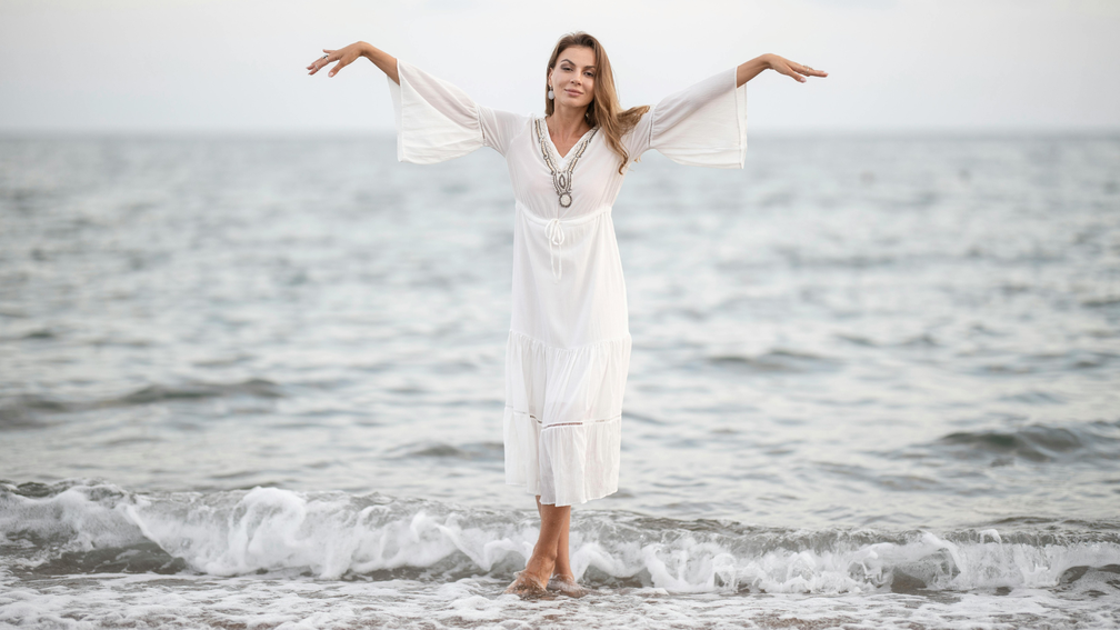 Épure bohème quand la mer devient écrin du oui - Crédit photo : Tous droits réservés