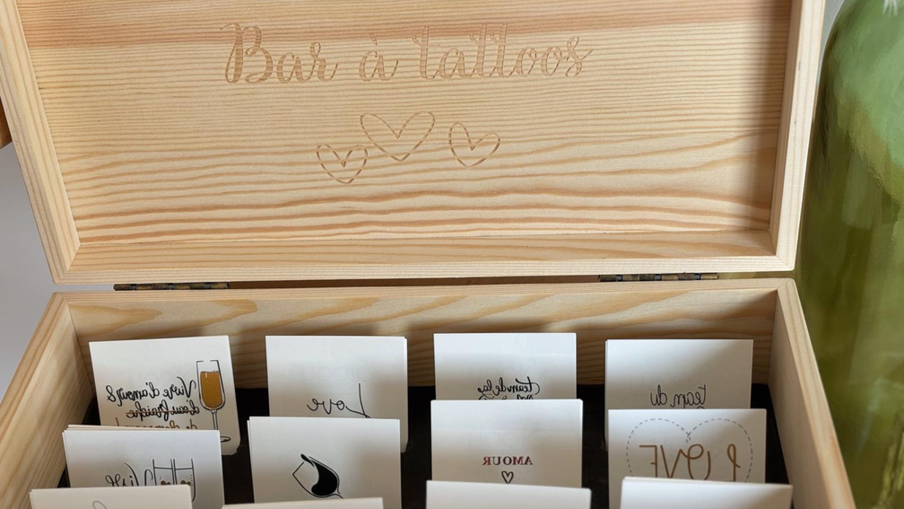 Sioou Réinvente Les Animations De Mariage Avec Son Coffret En Bois Compact - Crédit photo : SIOOU