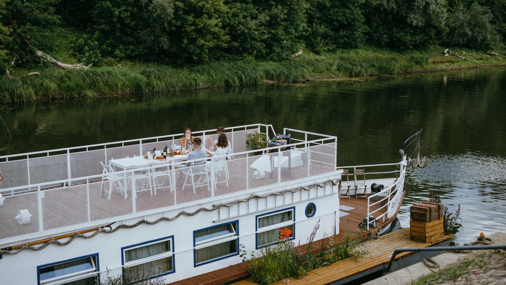 Tous à bord ! EVJF + EVG = la croisière s’éclate - Un Jour Un Oui - Tous droits réservés©