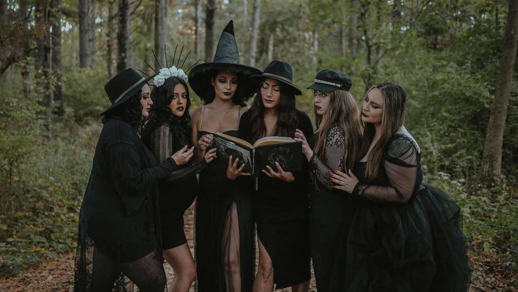 Enterrement de vie de jeune fille ou de garçon spécial Halloween - Magazine Un Jour Un Oui - Crédit photo : Tous droits réservés