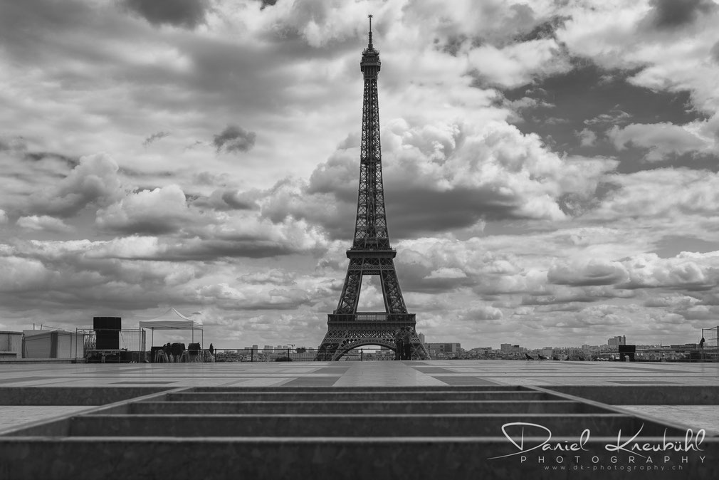 La Tour Eiffel, Paris, 14.07.2017, black and white, www.dk-photography.ch, Photographer: Daniel Kneubühl