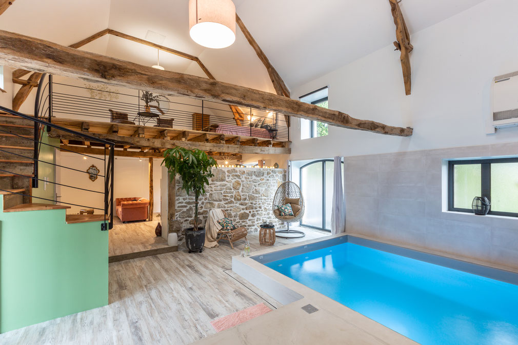 Chambre avec piscine intérieure chauffée privative