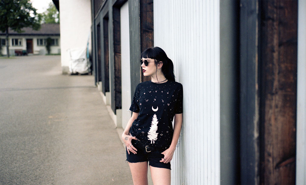image: nina luca, vjp.ch, vjp, vjp analogue photography, chyvonne le monnier, dark fashion blogger, dark fashion blog, six jewelry, eco friendly fashion blogger, lunar tree, nu goth blog, nu goth blogger, nu goth fashion, swiss fashion blogger, swiss blog