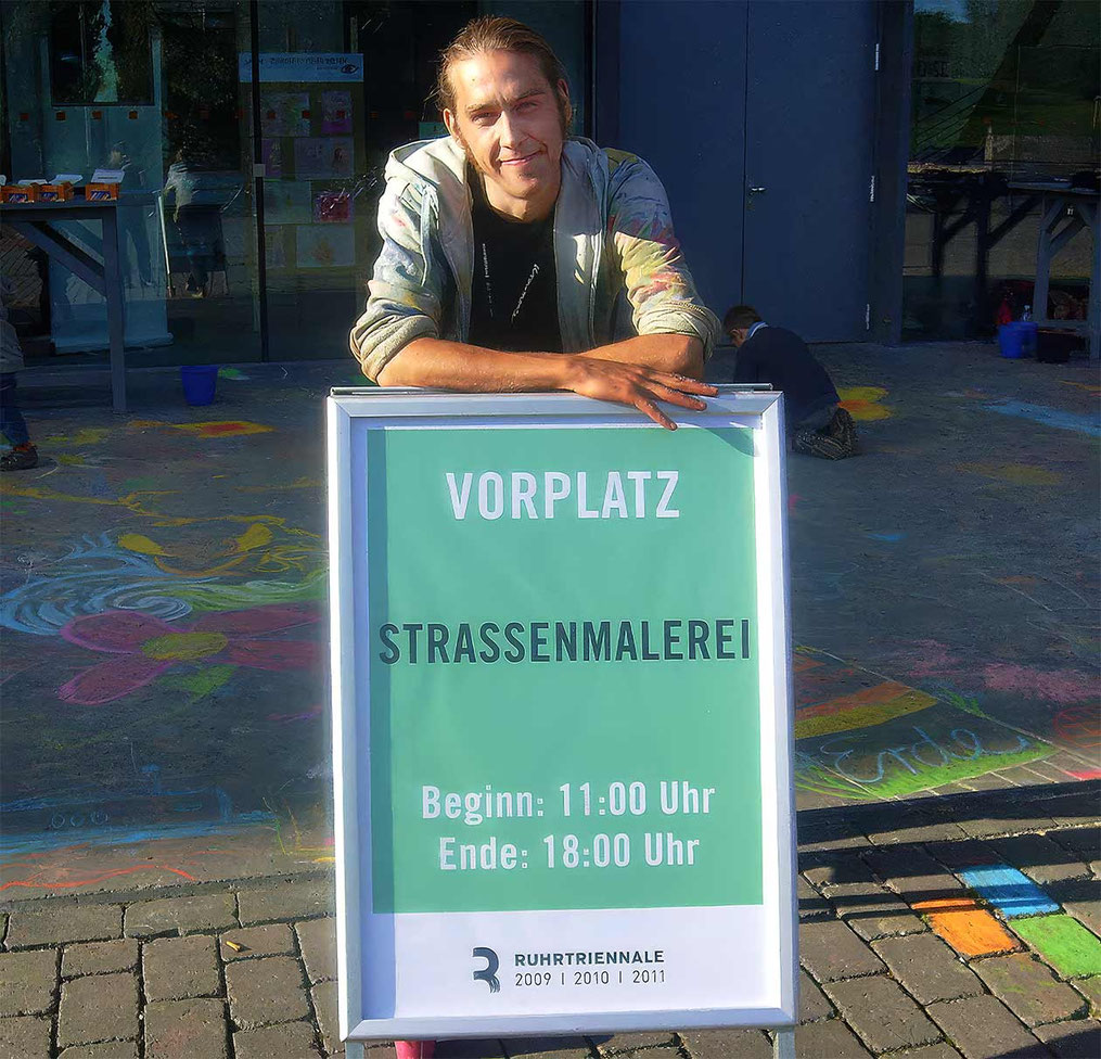Jonas-Heinevetter 2010 auf der Ruhrtriennale an der Jahrhunderthalle in Bochum