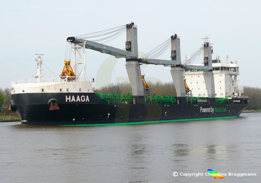 Bulk Carrier HAAGA auf dem Nord-Ostsee Kanal