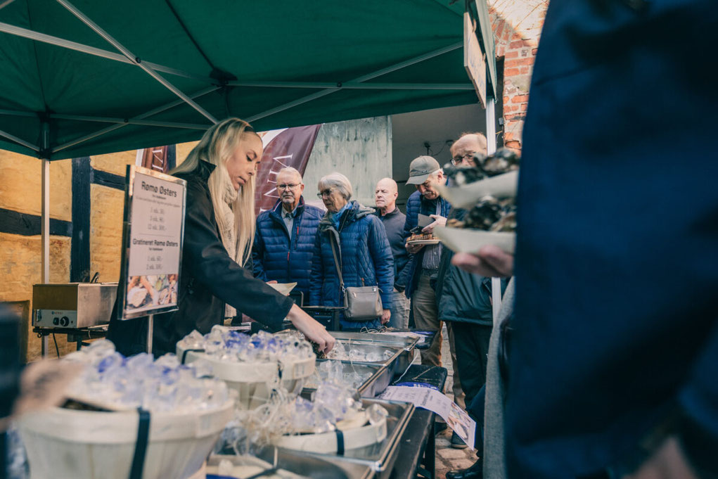Das Ribe Austernfestival ist ein Treffpunkt für Feinschmecker – und solche, die es werden möchten. Foto: Vadehavskysten/PR