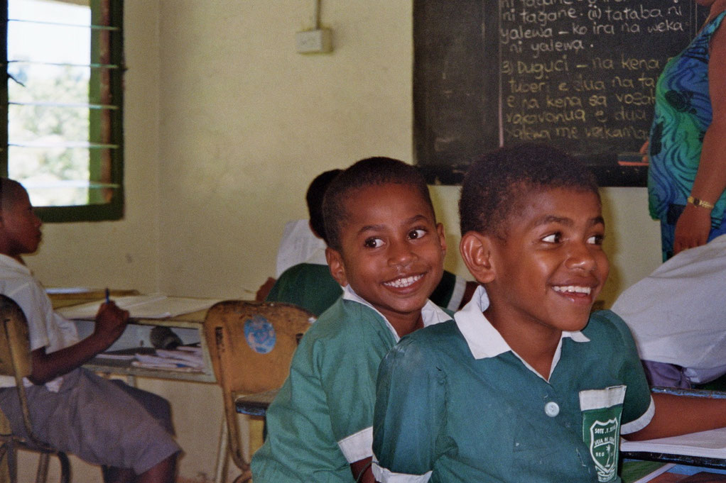Schulkinder in der Primarschule von Sote, Fiji Islands