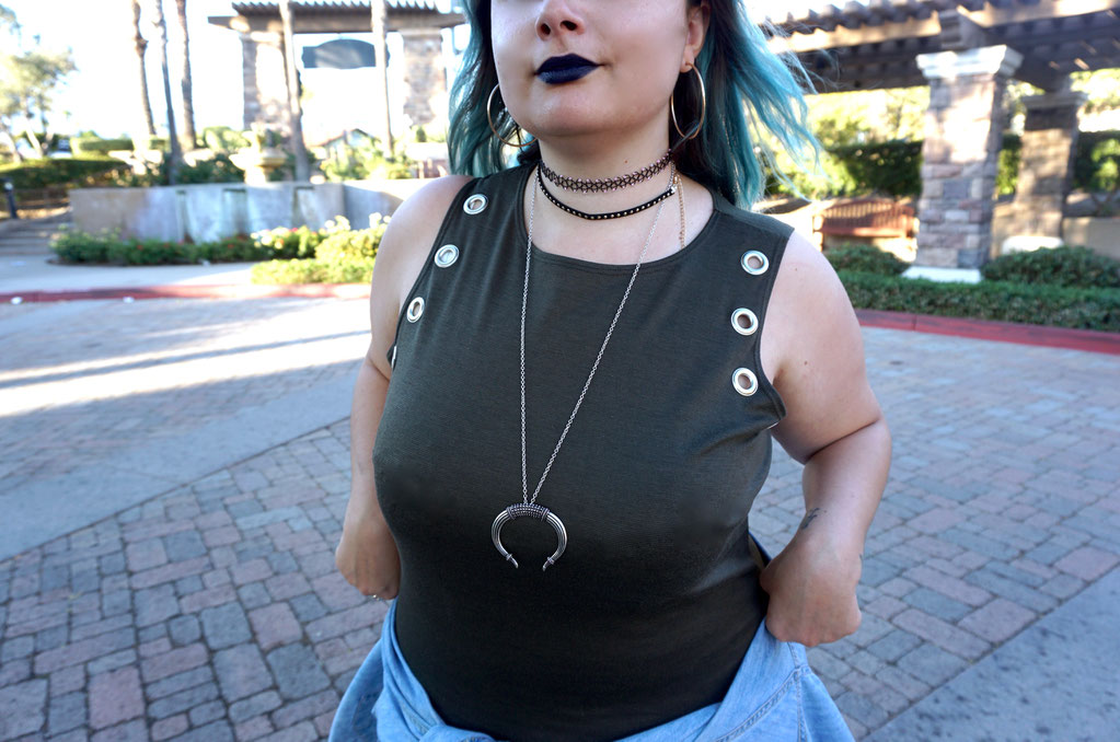 BLOG MODE GRANDE TAILLE CHICWITHCURVES LOS ANGELES MARSEILLE FRANCE ROBE MOULANTE LOVESICK