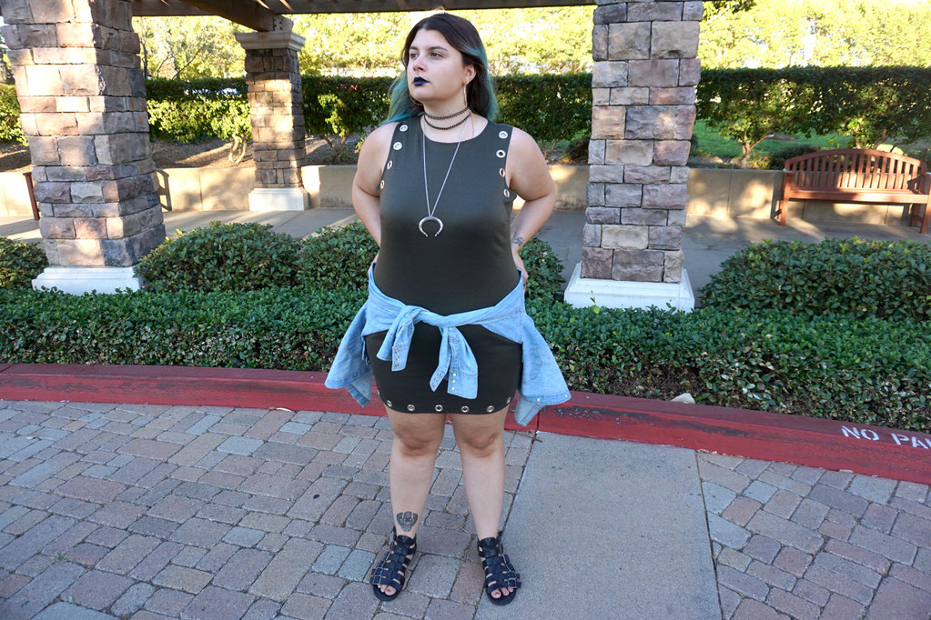 BLOG MODE GRANDE TAILLE CHICWITHCURVES LOS ANGELES MARSEILLE FRANCE ROBE MOULANTE LOVESICK
