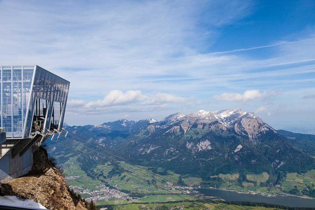 Seilbahn Stanserhorn, mit Blick zum "Pilatus"