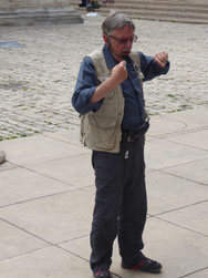Der Reiseleiter Klaus Weiss