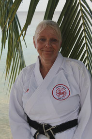 Portrait der 2. Vorsitzenden des Shotokan Karate Stade e. V.: Friederike Zeifang