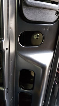 Verschraubung der Heckleuchte