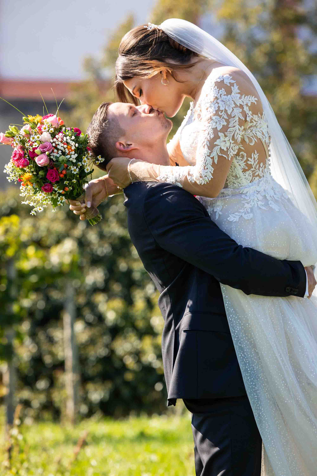 Hochzeit Hochheim am Main, St. Peter und Paul Kirche, Weinberge Hochzeitsbilder
