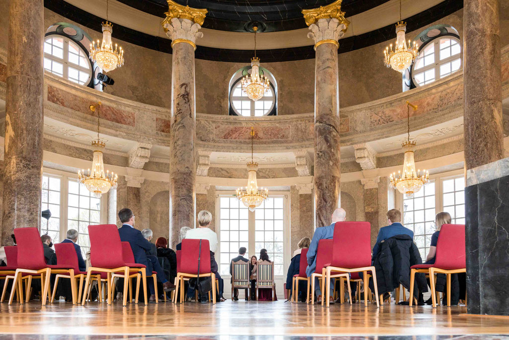 Übersichtsaufnahme der Rotunde im Schloss Biebrich in Wiesbaden 