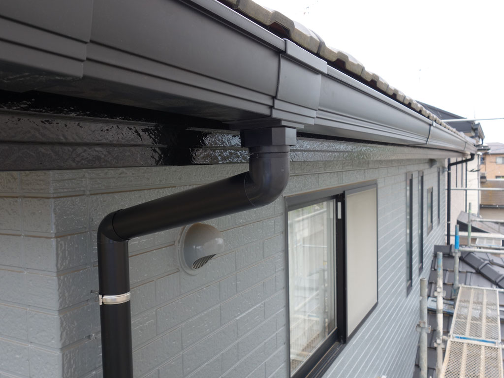 新規雨樋取付け