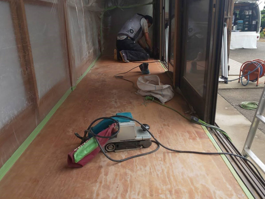 研磨作業（1回目）