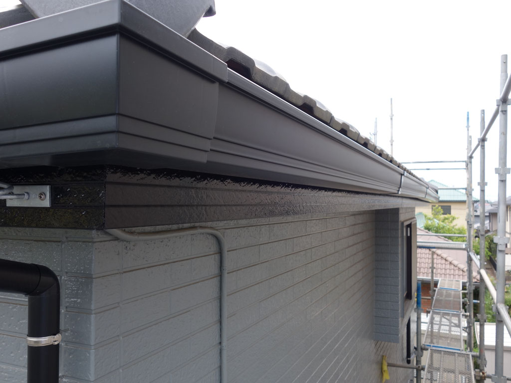 新規雨樋取付け