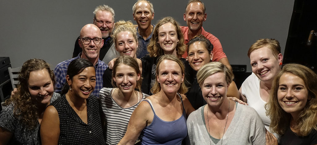 Trots op m'n gelegenheids-topkoor! Heerlijk om met m'n gezin en zoveel lieve zangers het swingende nummer 'Eerste liefde' in te zingen in de studio. 