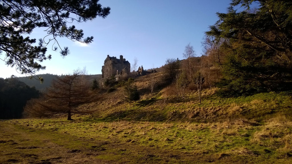 Neidpath Castle