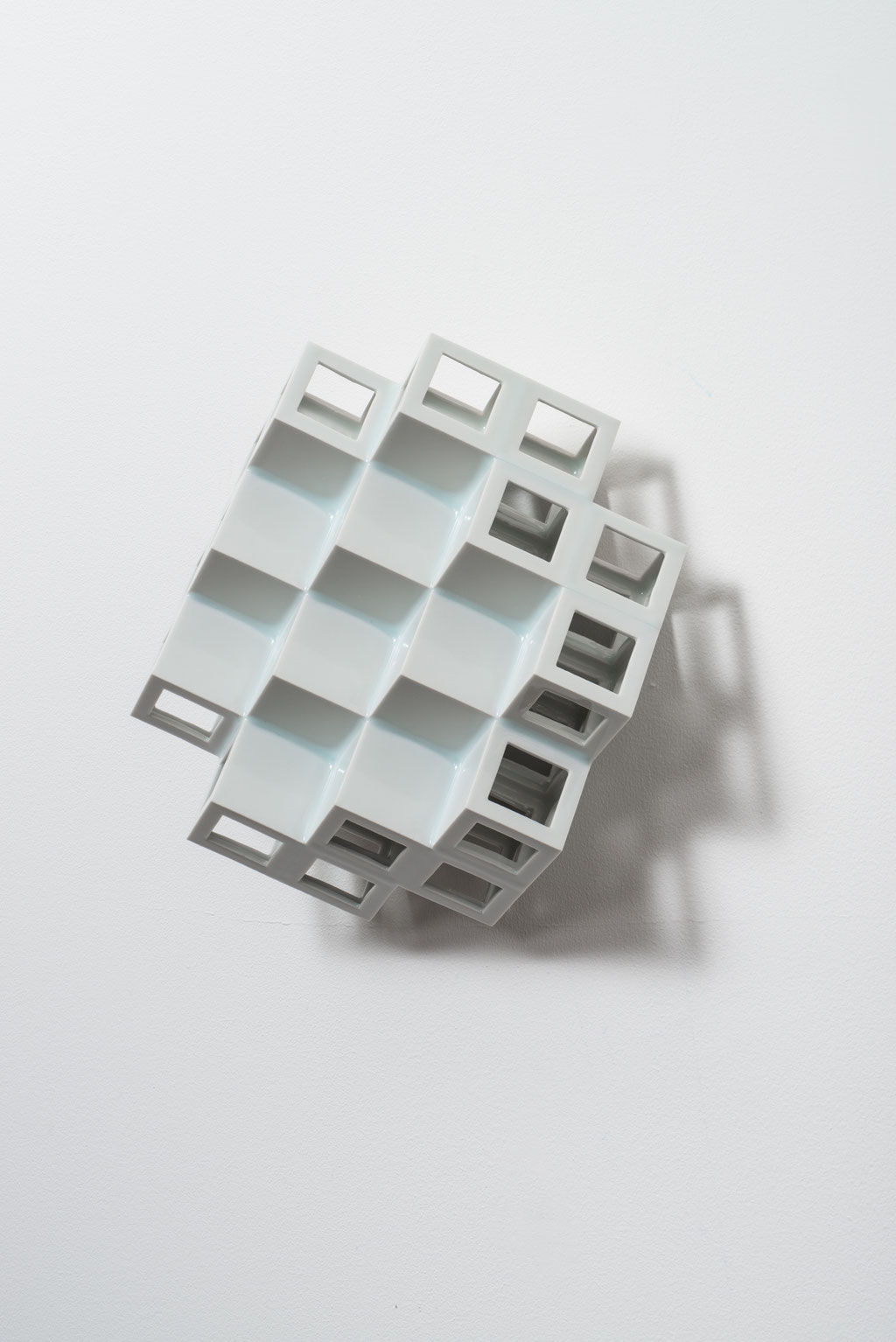 Lattice receptacle‐Monocrystal 2, 2014, Porcelain, h.25.5×w.25.5×d.11cm