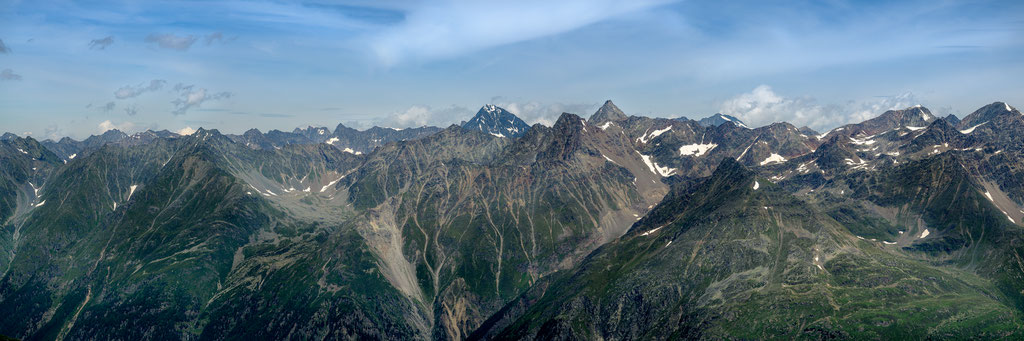 Blick vom Geislach auf die Stubaier Alpen