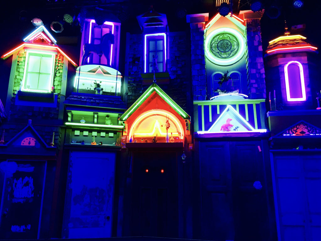 meow wolf stage