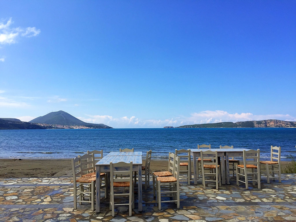 outdoor dining gialova greece