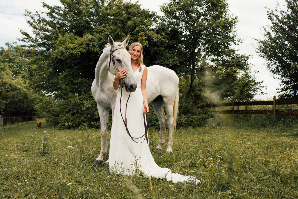 lentschik, hochzeitsfotografin eltville, Rheingau, pferd, braut, pferdeliebe, erste liebe