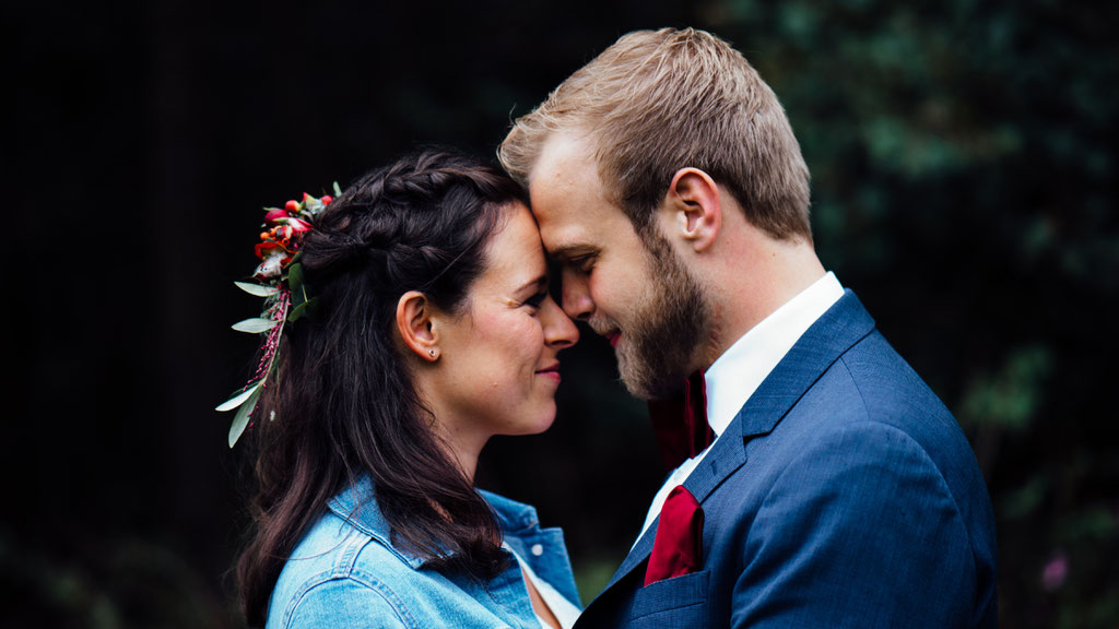 Brautpaar, Brautpaaraufnahmen, Bride, Groom, Hochzeit, Freie Trauung, Hubertushütte, Lentschik, Hochzeitsfotografin Rheingau, Wiesbaden