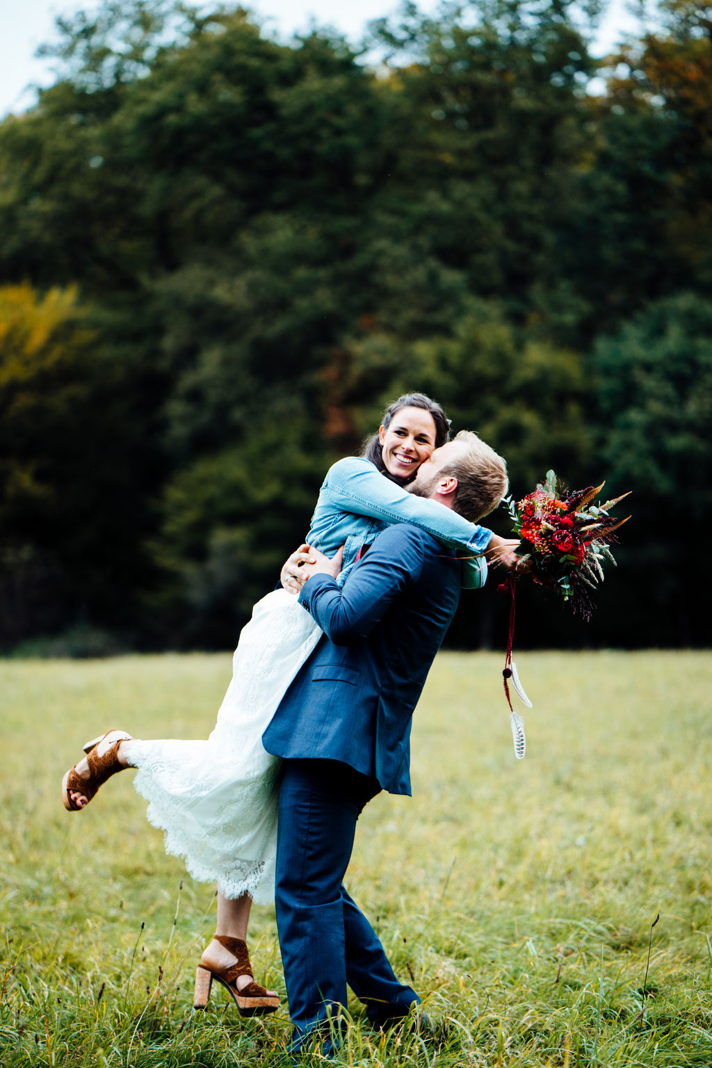 Brautpaaraufnahmen, Brautpaar, Hochzeit, Freie Trauung, Wiesbaden, Rheingau, Hubertushütte, Lentschik, Fotografin