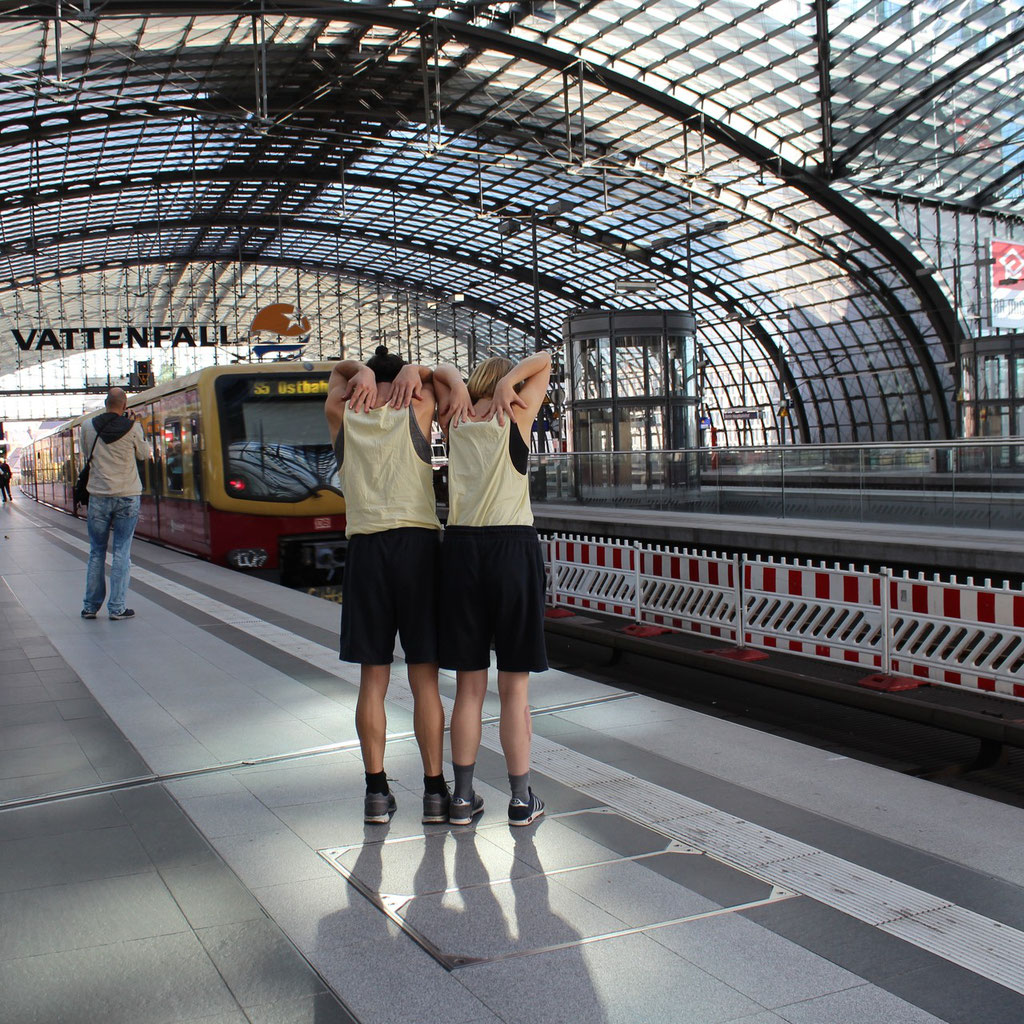  Frankfurt Airlift Monument (2.Oktober 2015) by Eduard Ludwig Berlin Central Station Germany