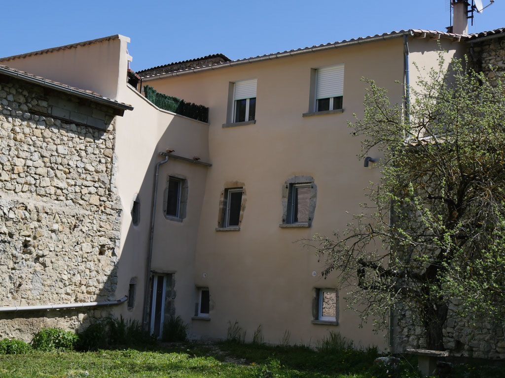 Facade arrière chez Jean Lungu