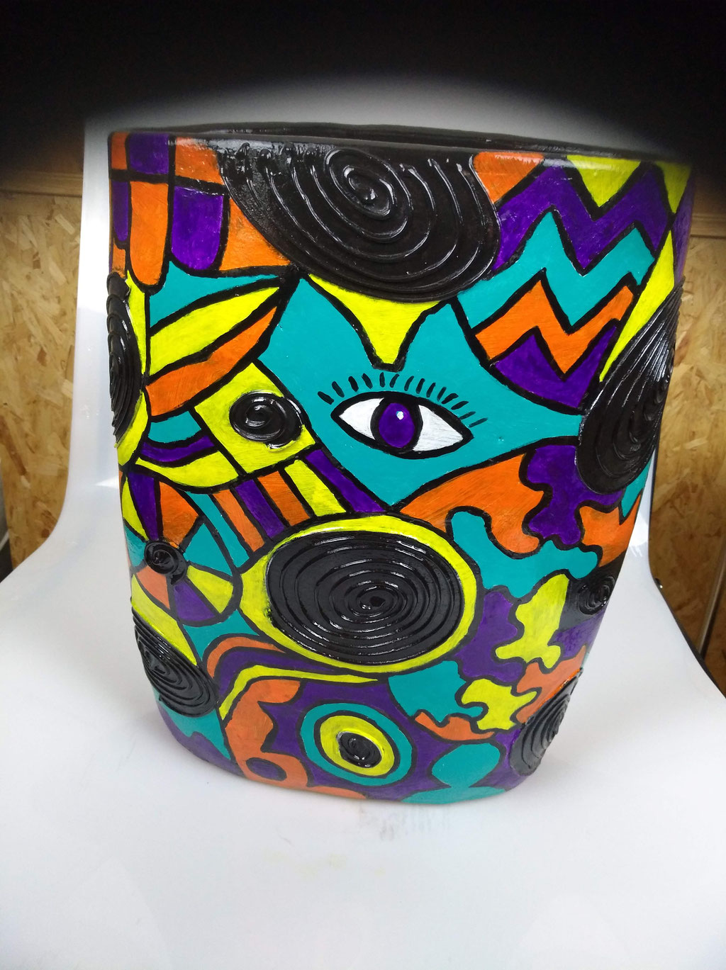 2014 Vaas keramiek, 42 cm hoog en 30 cm breed € 139