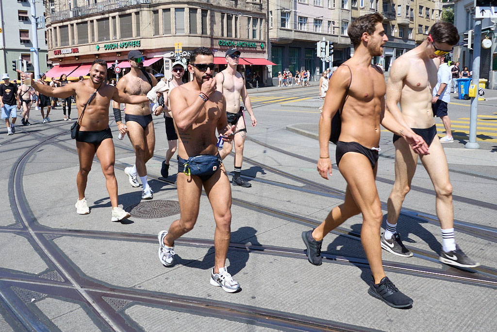 Steetparade 2025-  Motto «Live Love, Love Life