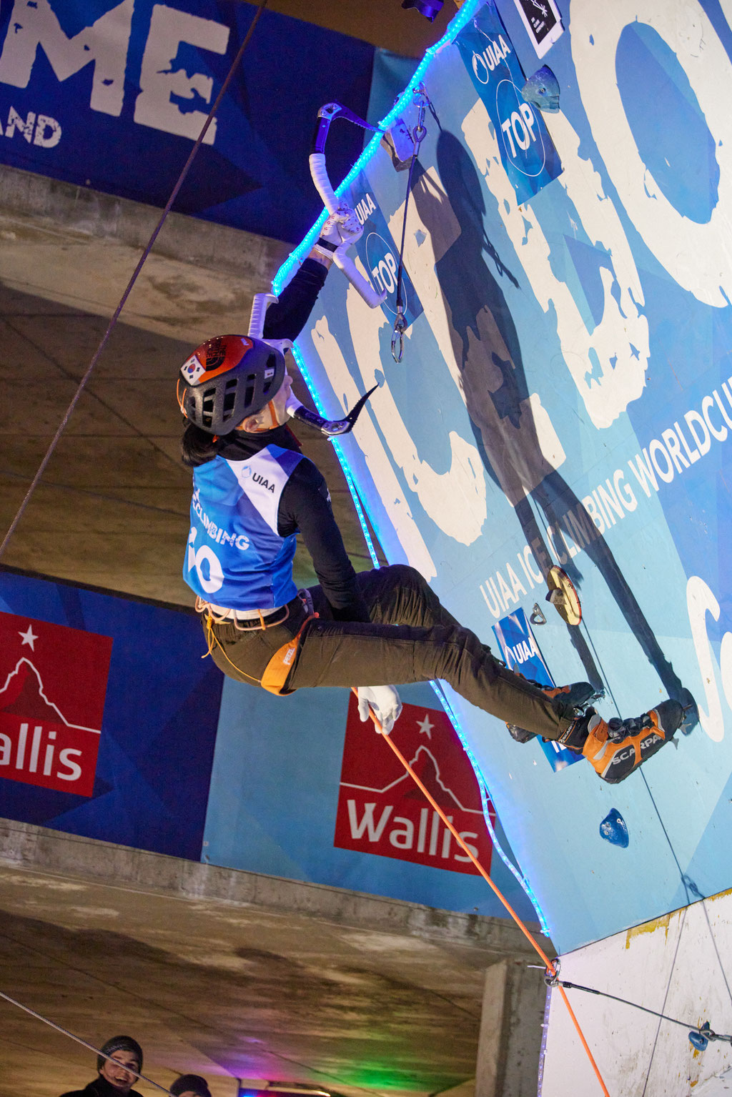 winner female Woonseon SHIN  reaches the Top