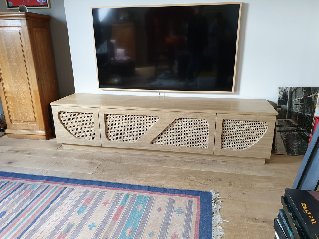 Meuble TV en chêne et canage