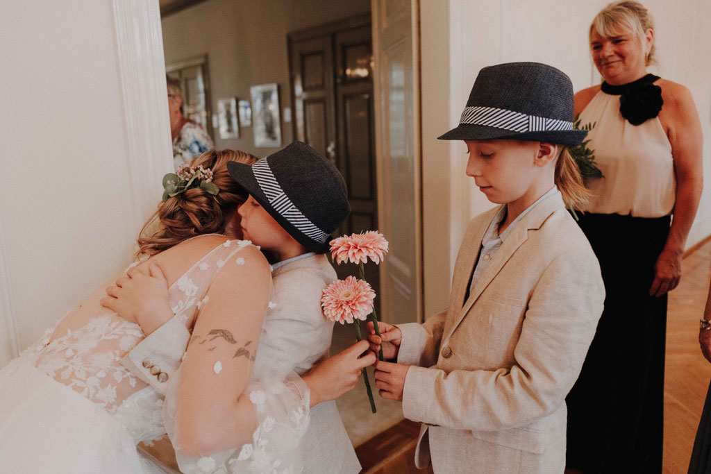 28.6.2025 Nele & Georg Hochzeit Moritzburg Standesamt
