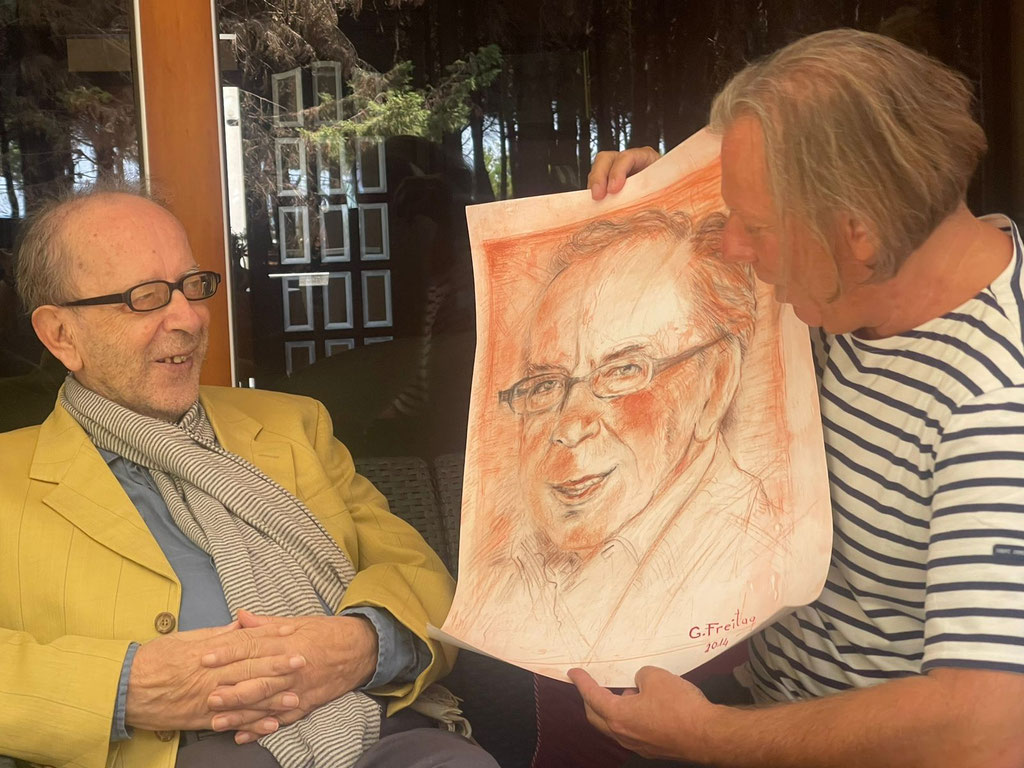 Gazmend Freitag beim Schriftsteller Ismail Kadare