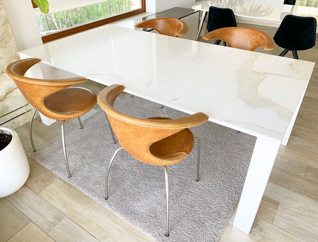 Luxury marble table