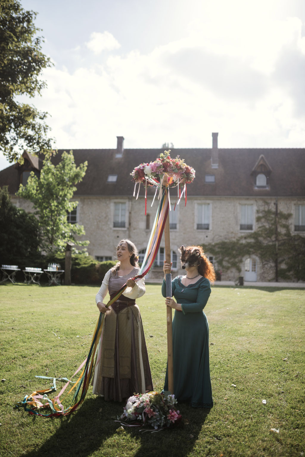 mât de mai mariage médiéval