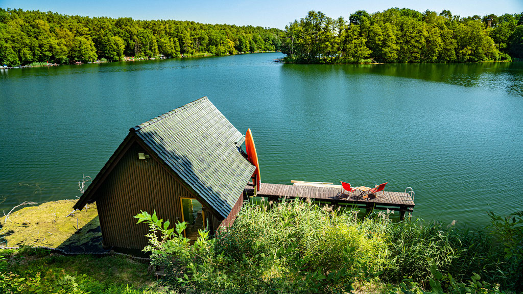 Einsame Hütte am See mieten Blockhaus Schorfheide am Üdersee