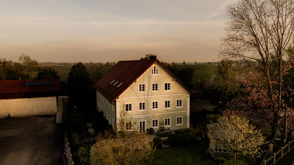 Landhaus Plendl als Drohnenaufnahme