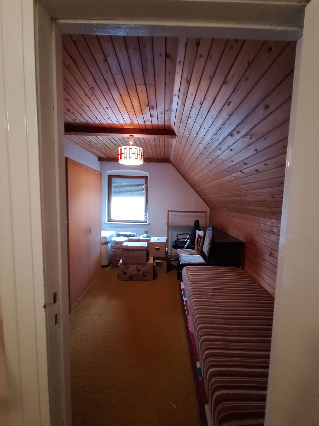 Ankleidezimmer Vorher