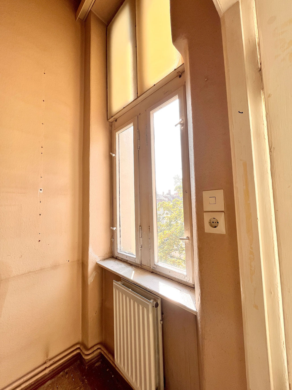 Verwandelbarer Arbeitsplatz vorher