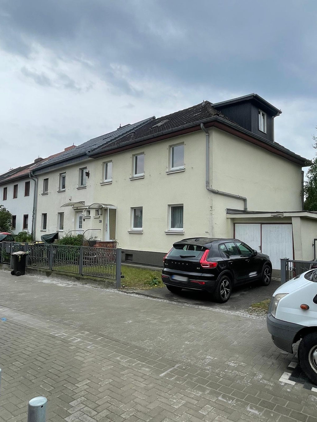Hausansicht vorher
